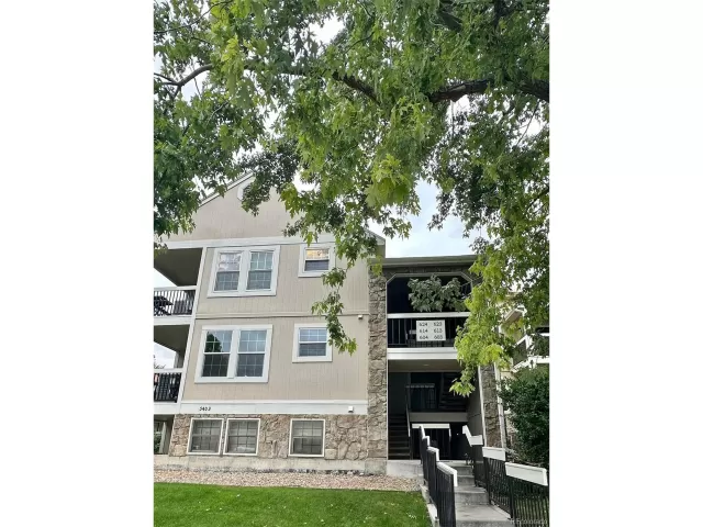 MLS: 3516261 Condo For Sale