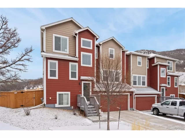 MLS: 3531885 Condo For Sale