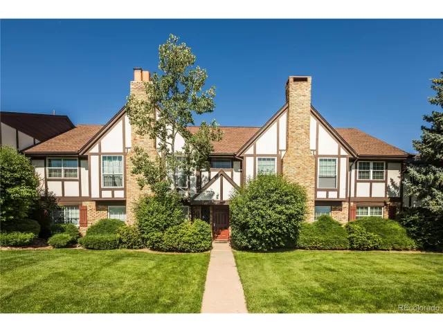 MLS: 3539566 Condo For Sale