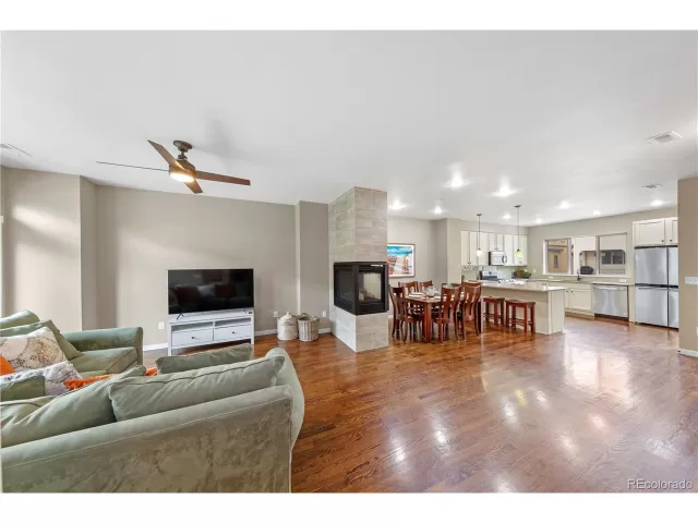 MLS: 3544281 Condo For Sale