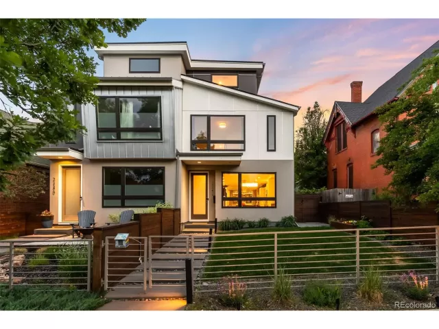 MLS: 3547514 Condo For Sale