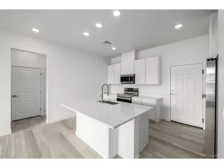 Photo #2: 3550280 Listing