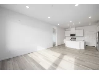 Photo #5: 3550280 Listing