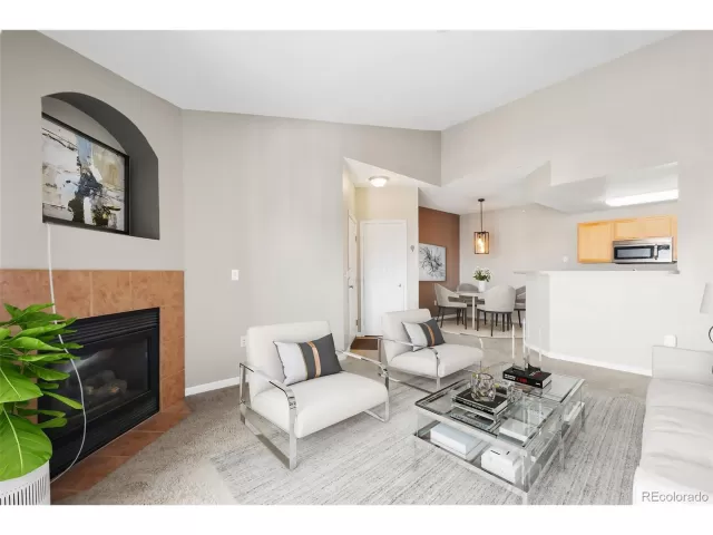 MLS: 3550847 Condo For Sale