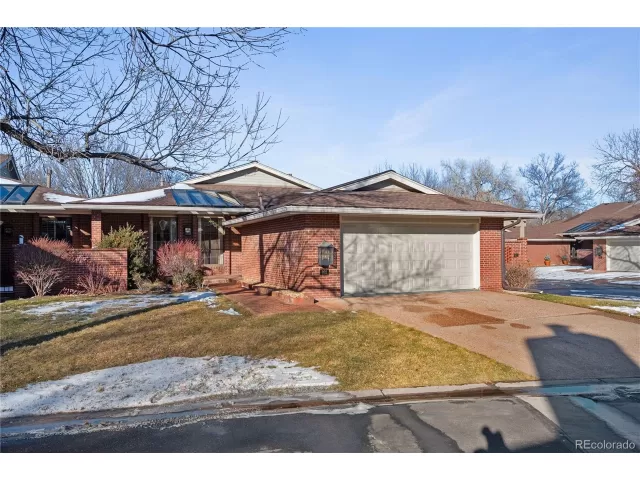 MLS: 3551972 Condo For Sale