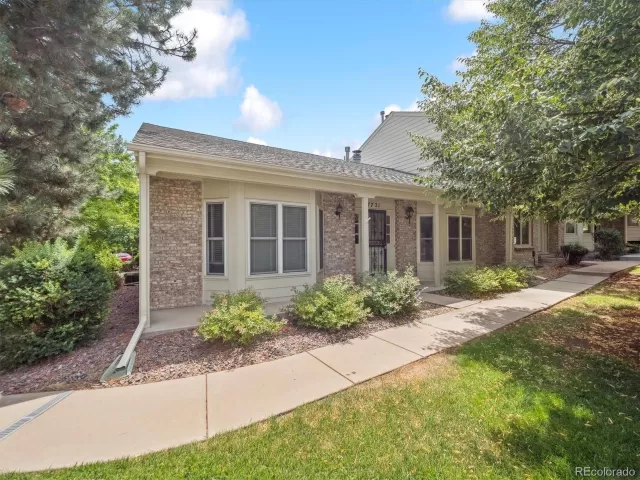 MLS: 3554495 Condo For Sale