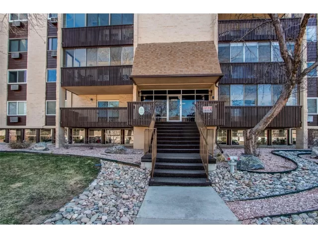 MLS: 3555418 Condo For Sale