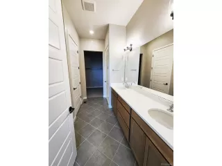 Photo #5: 3558920 Listing 