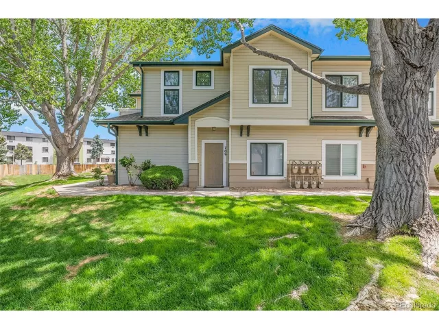 MLS: 3560644 Condo For Sale