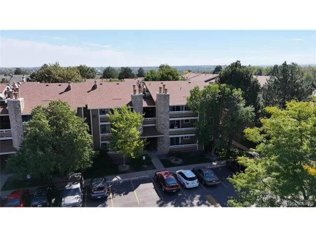 MLS: 3561403 Condo For Sale