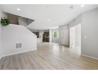 Photo #5: 3575949 Listing