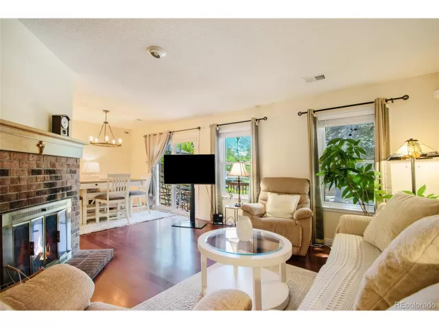 MLS: 3583098 Condo For Sale