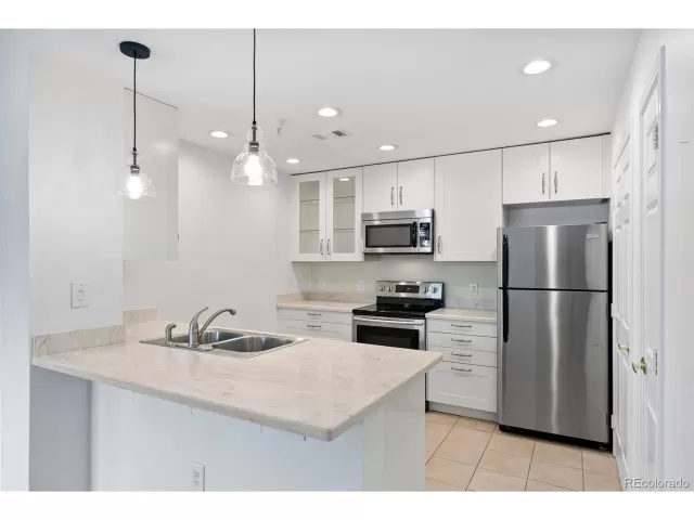 MLS: 3591874 Condo For Sale