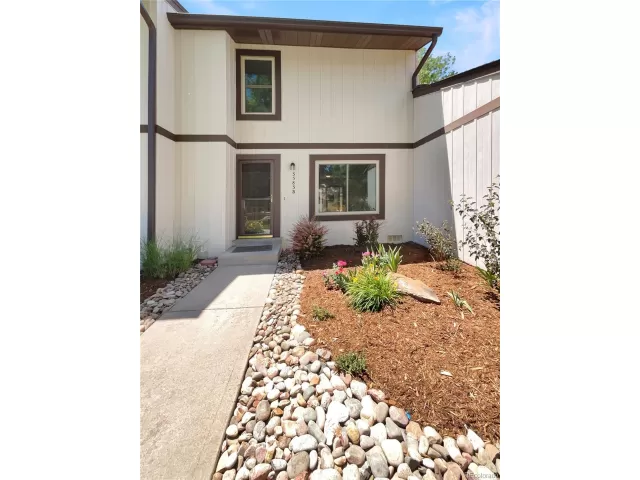 MLS: 3592168 Condo For Sale