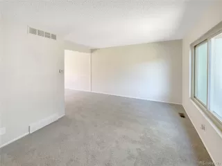 Photo #3: 3592168 Listing