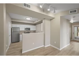 Photo #5: 3604902 Listing