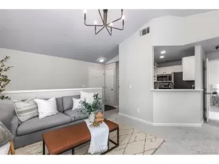 Photo #4: 3607894 Listing