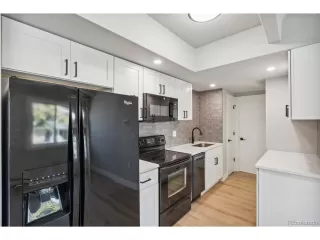 Photo #5: 3610822 Listing