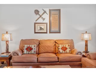 Photo #6: 3610875 Listing