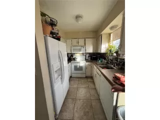 Photo #6: 3610885 Listing