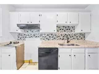 Photo #5: 3616728 Listing