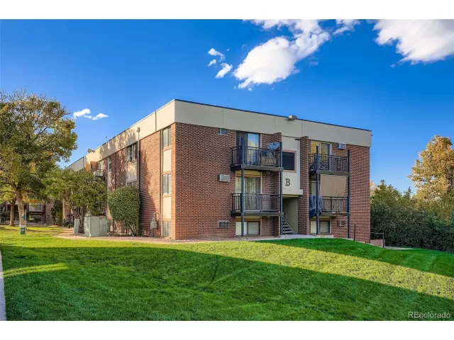 MLS: 3620213 Condo For Sale