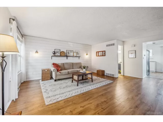 MLS: 3620634 Condo For Sale