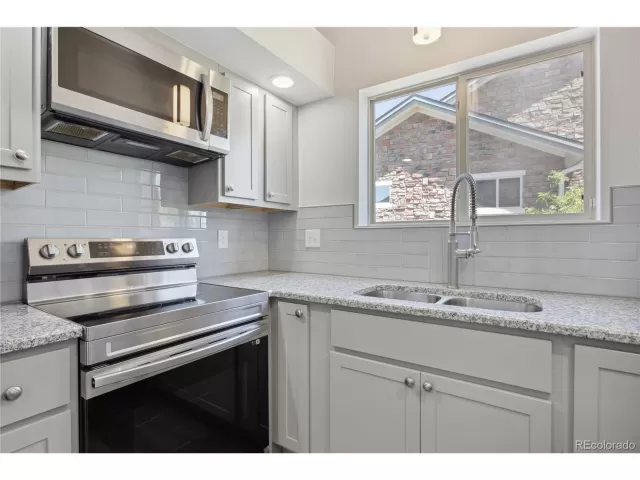 MLS: 3623690 Condo For Sale