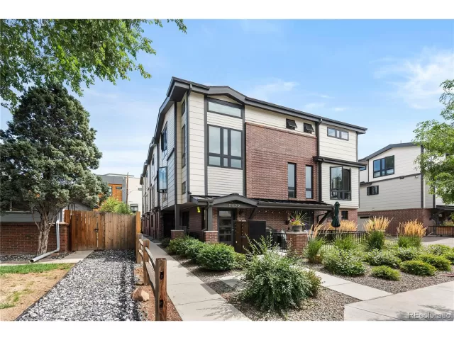 MLS: 3629033 Condo For Sale