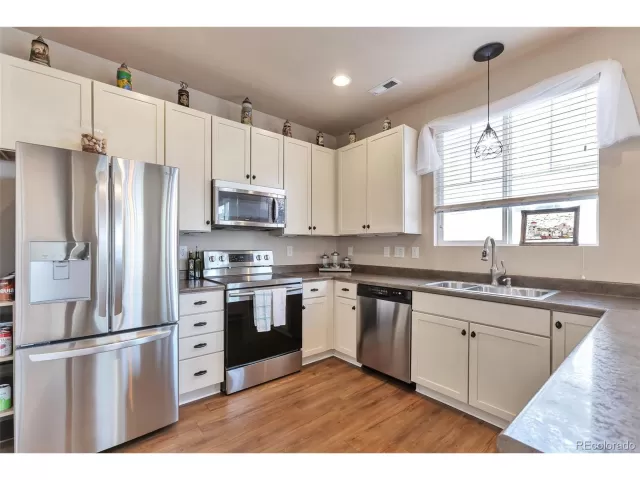 MLS: 3634318 Condo For Sale