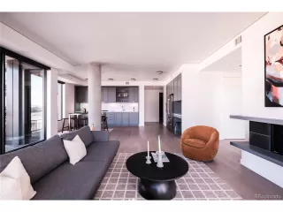 Photo #4: 3640488 Listing