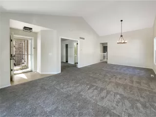 Photo #6: 3640937 Listing 
