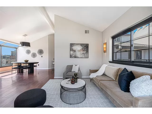 MLS: 3642315 Condo For Sale