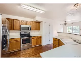 Photo #4: 3649382 Listing