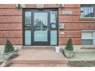 Photo #2: 3649707 Listing 