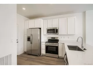 Photo #2: 3652839 Listing