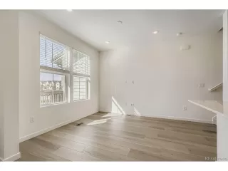 Photo #4: 3652839 Listing