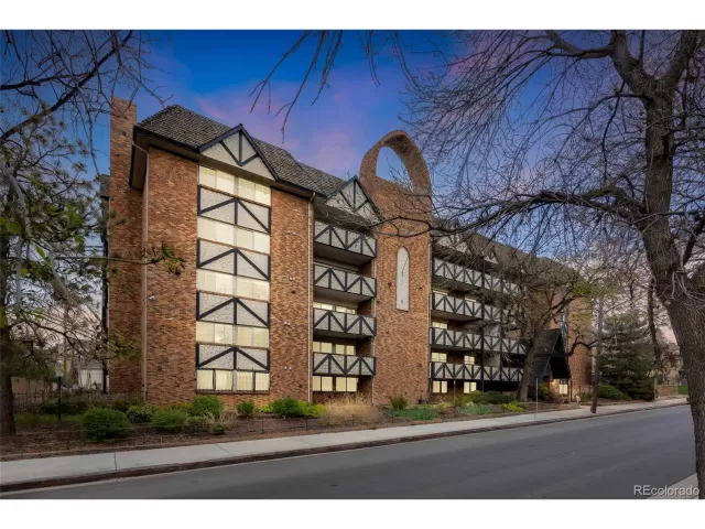 MLS: 3656508 Condo For Sale