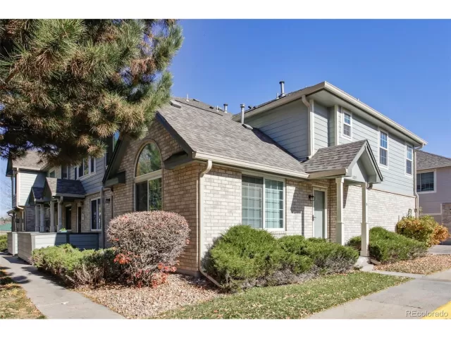 MLS: 3659962 Condo For Sale