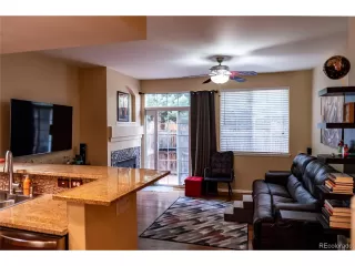 Photo #4: 3660688 Listing