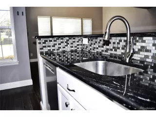 Photo #4: 3661242 Listing