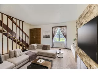 Photo #2: 3666995 Listing