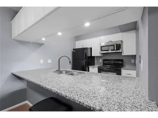 Photo #4: 3668042 Listing