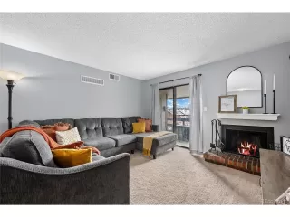 Photo #6: 3668042 Listing