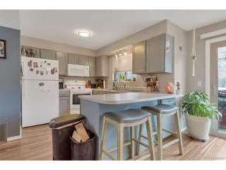 Photo #5: 3669043 Listing