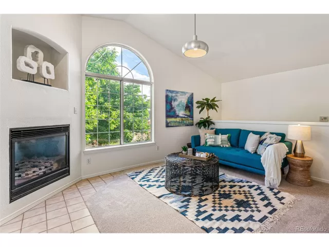 MLS: 3673771 Condo For Sale