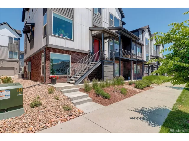 MLS: 3675668 Condo For Sale