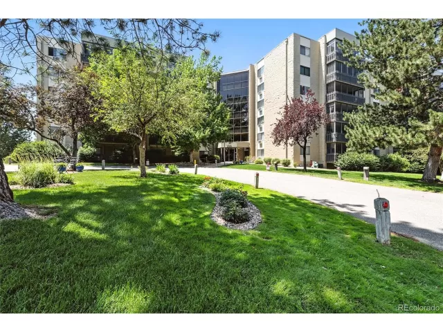 MLS: 3675675 Condo For Sale