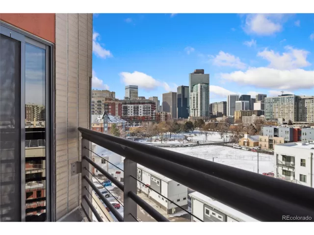 MLS: 3675792 Condo For Sale