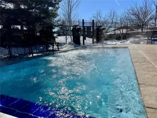 Photo #3: 3684938 Listing